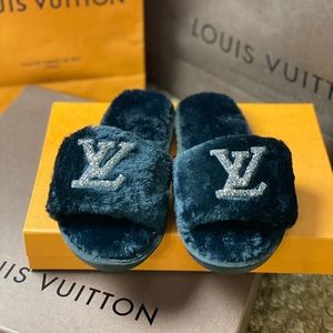 Brand new inspired slippers w/ rhinestone logo